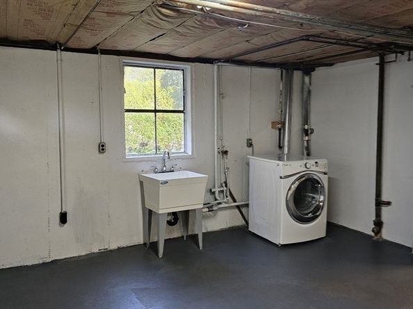 7 Madden Ave, Milford MA 01757