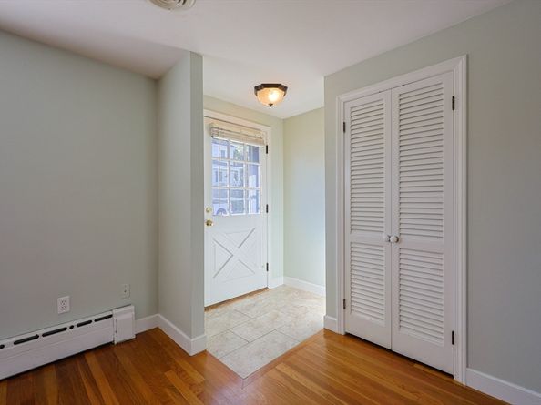 7 Madden Ave, Milford MA 01757