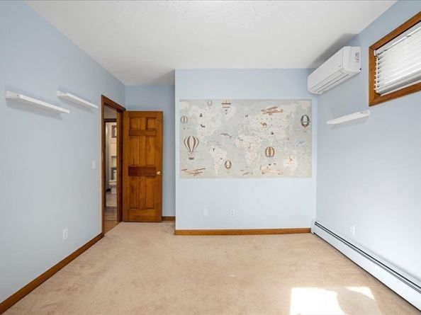 31 Crane St, Worcester MA 01604