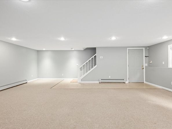 31 Crane St, Worcester MA 01604