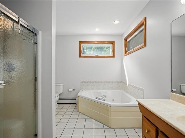 31 Crane St, Worcester MA 01604