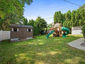 31 Crane St, Worcester MA 01604