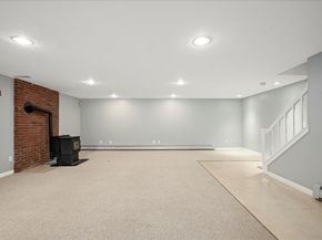31 Crane St, Worcester MA 01604