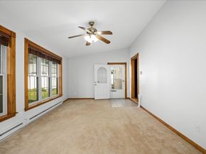 31 Crane St, Worcester MA 01604