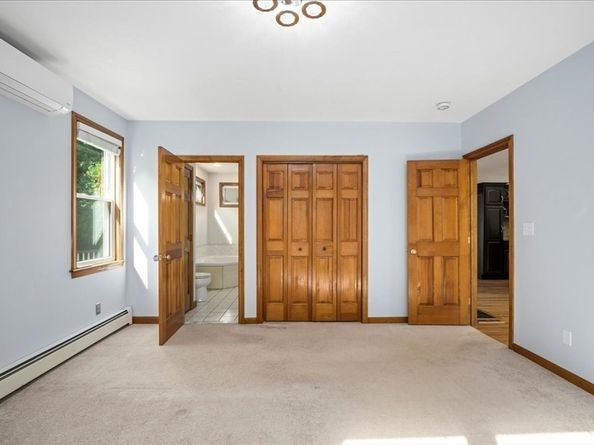 31 Crane St, Worcester MA 01604