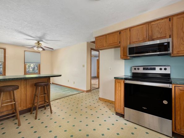 40 Union St, Blackstone MA 01504