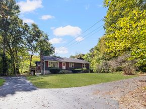 40 Union St, Blackstone MA 01504
