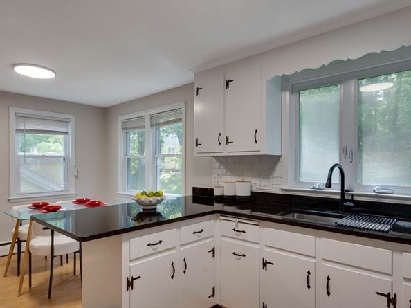215 Blue Hill, Westwood MA 02090