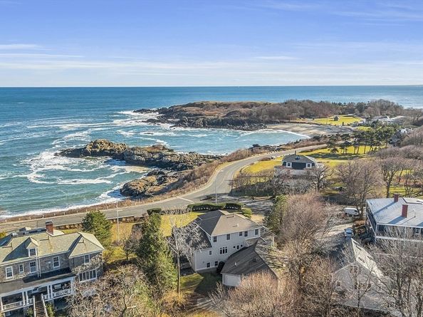3 Cliff St, Nahant MA 01908