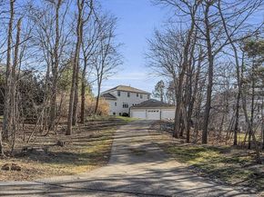 3 Cliff St, Nahant MA 01908