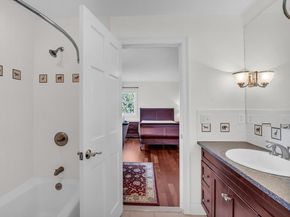 3 Cliff St, Nahant MA 01908