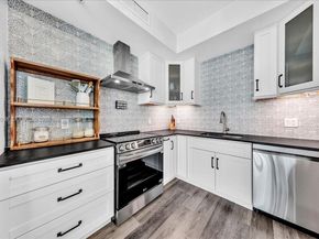 90 SW 3rd St 2604, Miami FL 33130