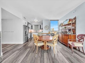 90 SW 3rd St 2604, Miami FL 33130