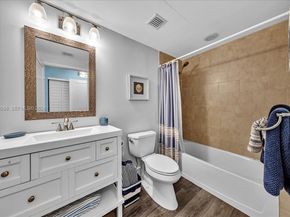 90 SW 3rd St 2604, Miami FL 33130