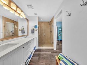 90 SW 3rd St 2604, Miami FL 33130