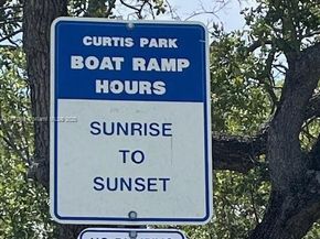 1976 NW 25th Ave, Miami FL 33125