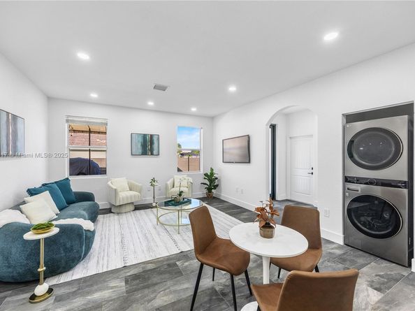 12904 SW 222nd St, Miami FL 33170