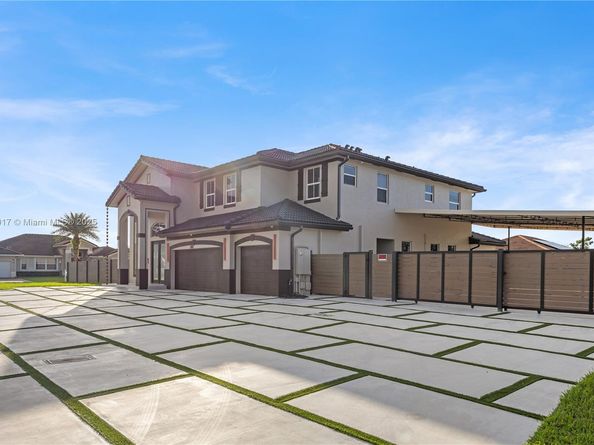 12904 SW 222nd St, Miami FL 33170