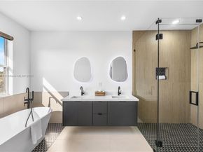 12904 SW 222nd St, Miami FL 33170