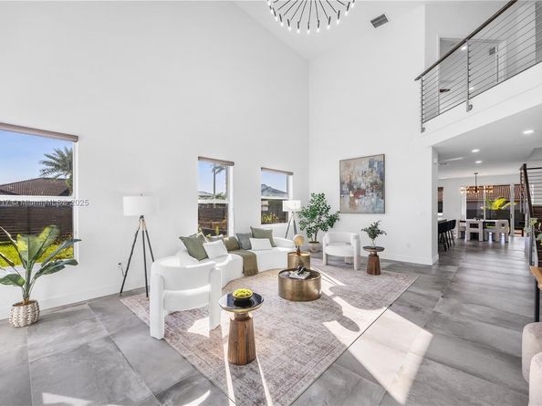 12904 SW 222nd St, Miami FL 33170