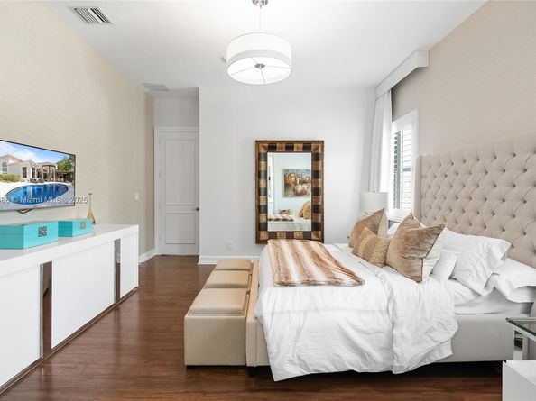 17866 Lake Azure Way, Boca Raton FL 33496