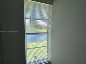 918 Twin Lakes Dr 8M, Coral Springs FL 33071