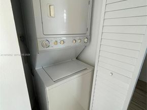 918 Twin Lakes Dr 8M, Coral Springs FL 33071