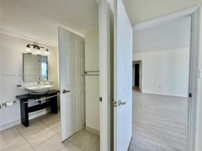 20515 E Country Club Dr 1642, Aventura FL 33180