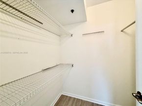 20515 E Country Club Dr 1642, Aventura FL 33180