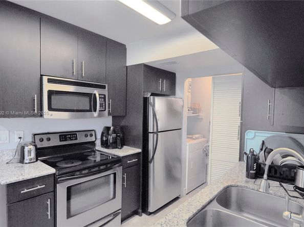 3971 NW 87th Ave 3971, Sunrise FL 33351