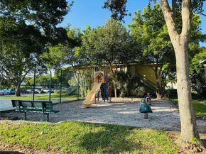 3971 NW 87th Ave 3971, Sunrise FL 33351