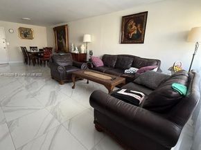 401 Golden Isles Dr 415, Hallandale Beach FL 33009