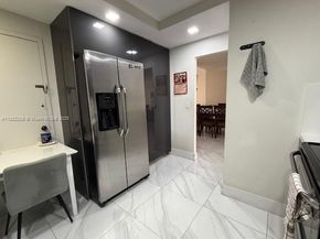 401 Golden Isles Dr 415, Hallandale Beach FL 33009