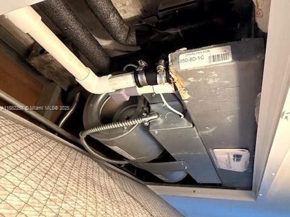 401 Golden Isles Dr 415, Hallandale Beach FL 33009