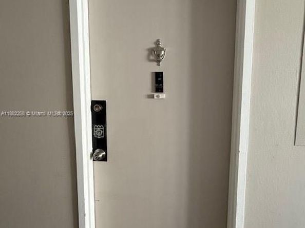 401 Golden Isles Dr 415, Hallandale Beach FL 33009