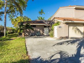 500 Bonnie Brae Way 17, Hollywood FL 33021