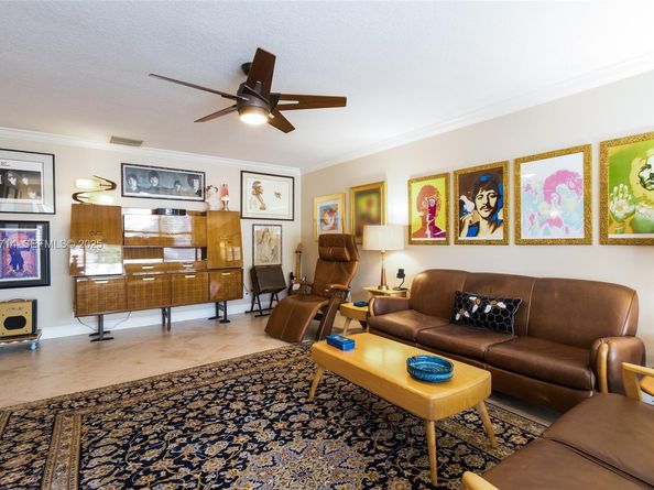 500 Bonnie Brae Way 17, Hollywood FL 33021