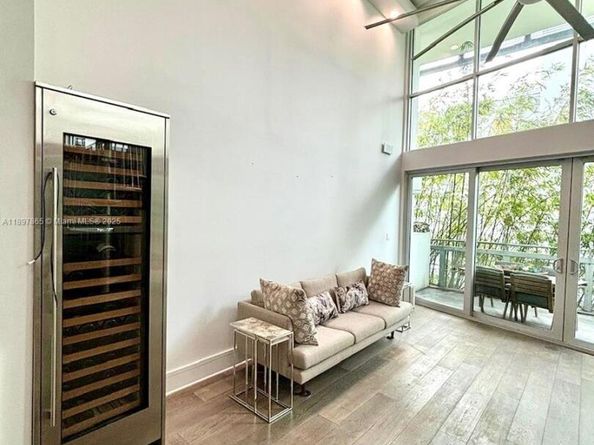 221 Jefferson Ave 4, Miami Beach FL 33139