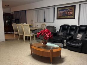 2840 SW 8th St, Fort Lauderdale FL 33312