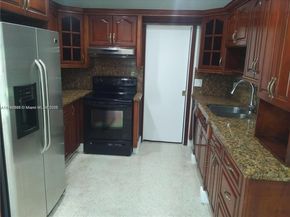 2840 SW 8th St, Fort Lauderdale FL 33312