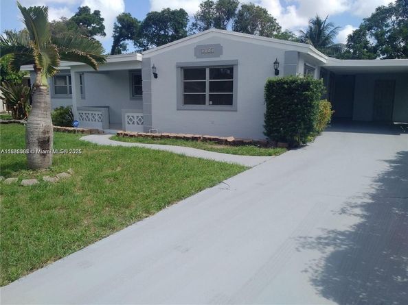 2840 SW 8th St, Fort Lauderdale FL 33312