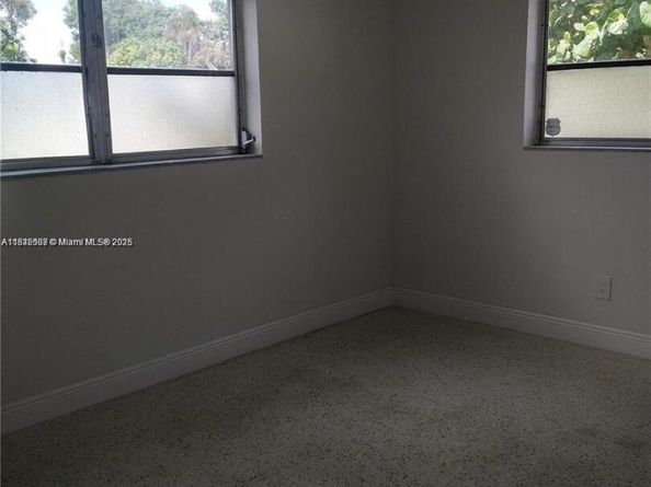 2840 SW 8th St, Fort Lauderdale FL 33312
