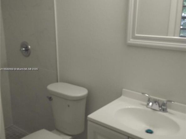 2840 SW 8th St, Fort Lauderdale FL 33312