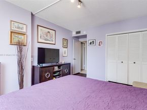 4330 Hillcrest Dr 519, Hollywood FL 33021