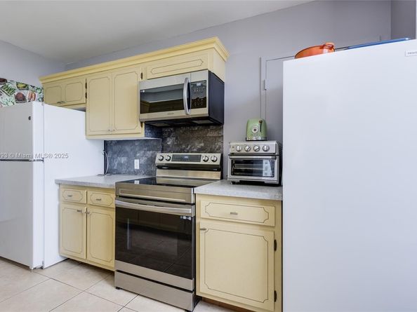 4330 Hillcrest Dr 519, Hollywood FL 33021