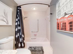 4330 Hillcrest Dr 519, Hollywood FL 33021