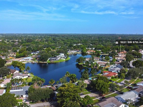5031 SW 87th Ave, Cooper City FL 33328