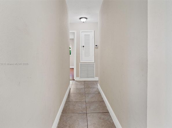 5031 SW 87th Ave, Cooper City FL 33328
