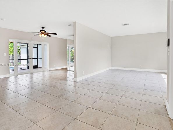 5031 SW 87th Ave, Cooper City FL 33328