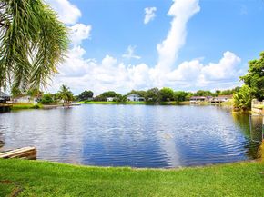 5031 SW 87th Ave, Cooper City FL 33328